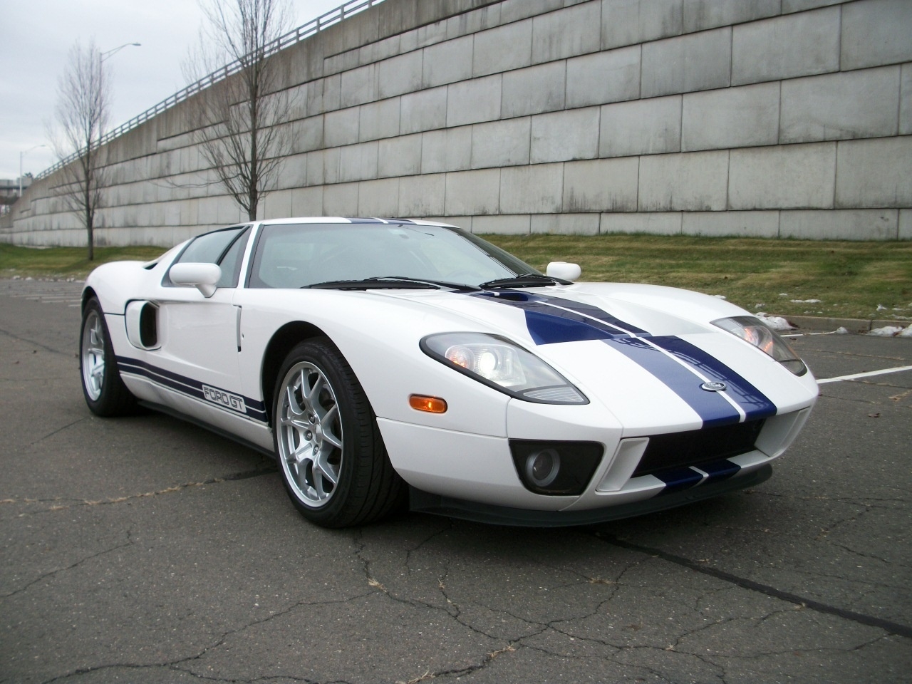 2005 ford gt msrp
