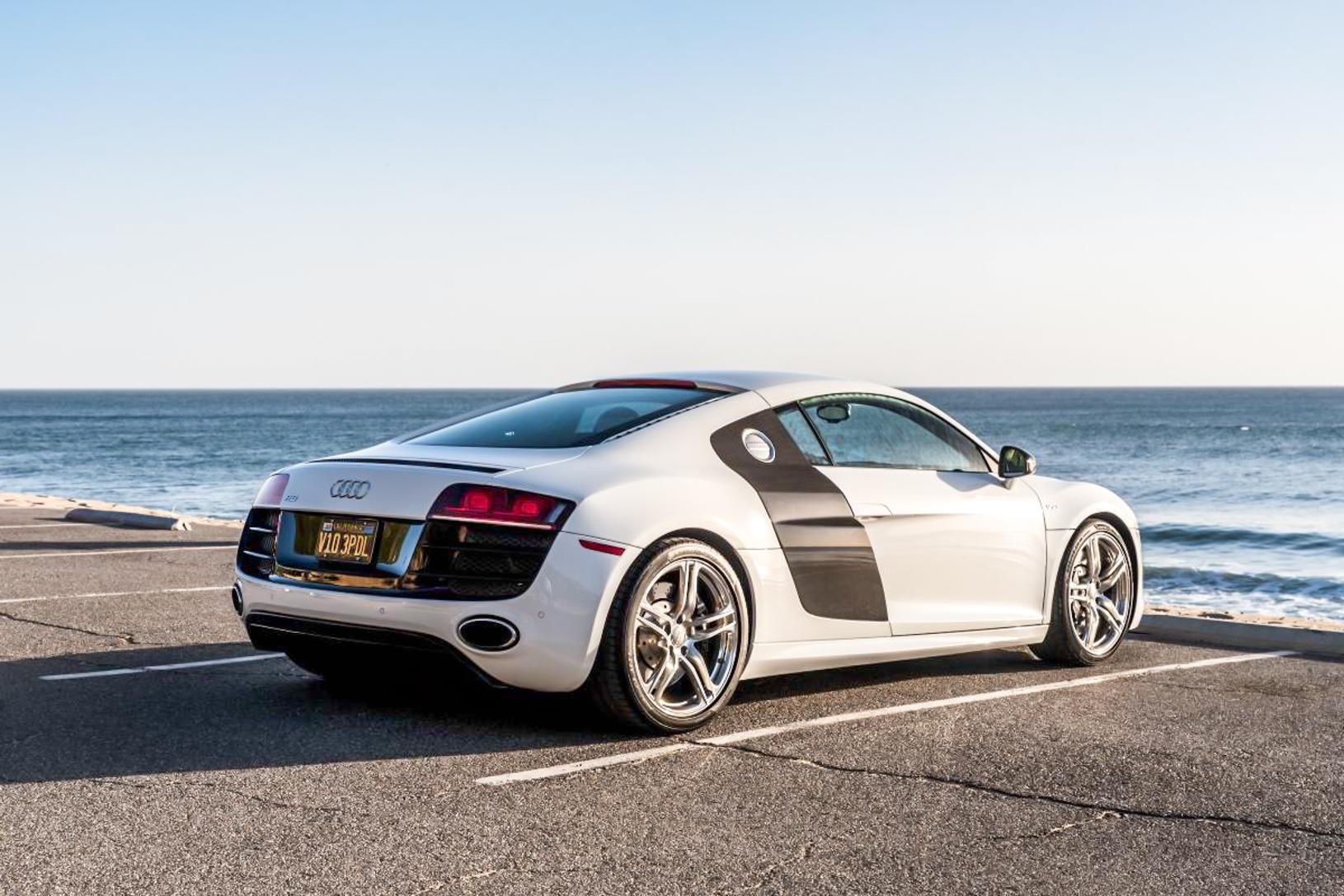 2010 audi r8 v10