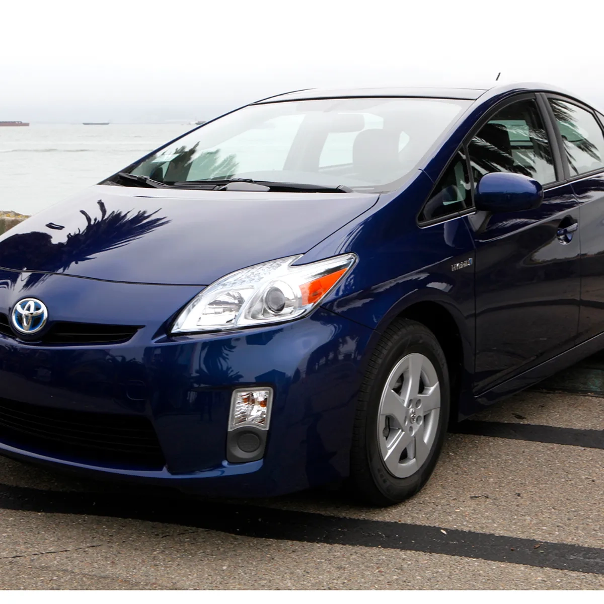 hybrid toyota prius 2010