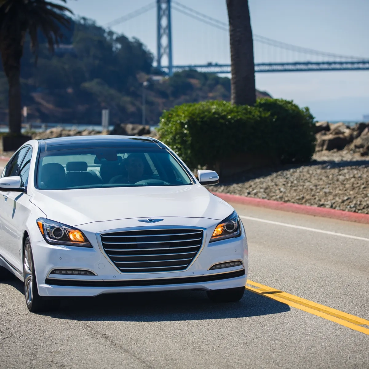 2015 Hyundai Genesis 5 0 Review New Genesis Sedan Blurs The Boundary Between Luxury And Value CNET