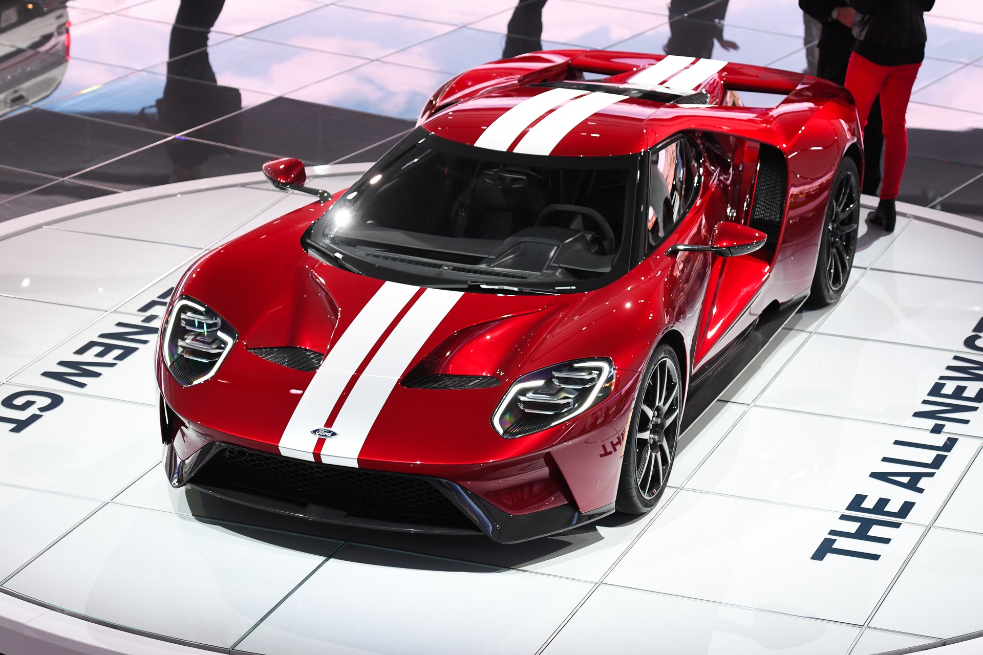 2017 Ford GT Confirmed With 647 Hp 216 Mph Top Speed