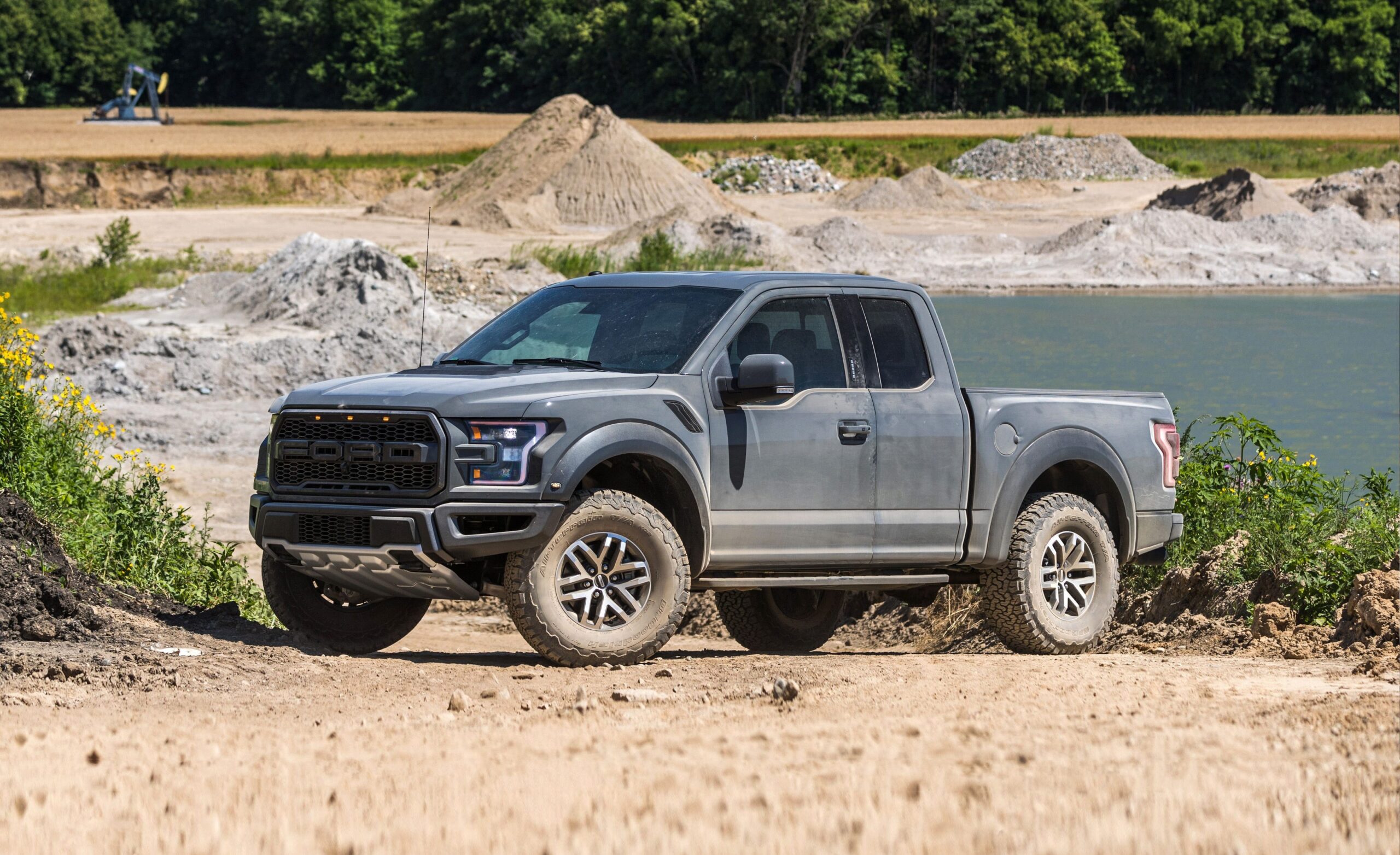 2018 Ford F 150 Raptor Review Pricing And Specs