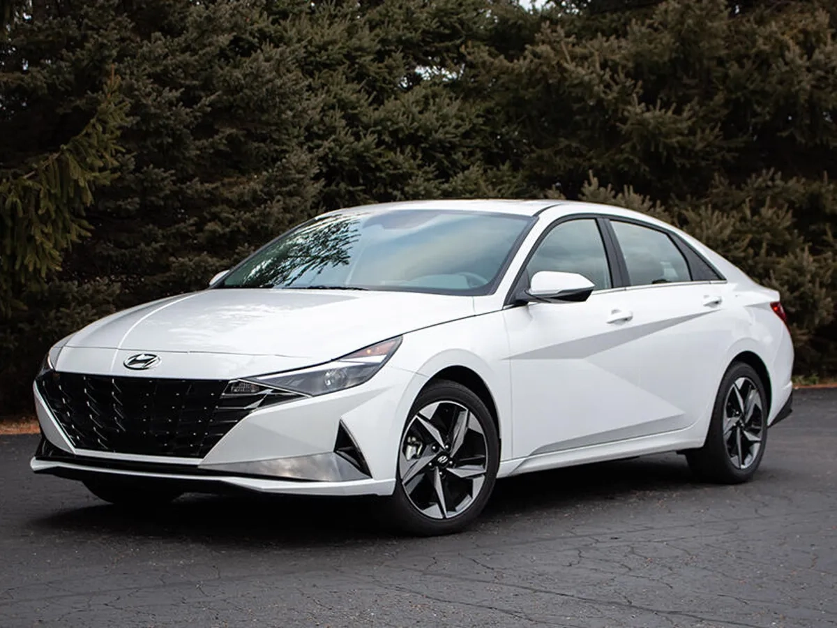 2021 Hyundai Elantra Review A Tech filled Sharp dressed Looker CNET