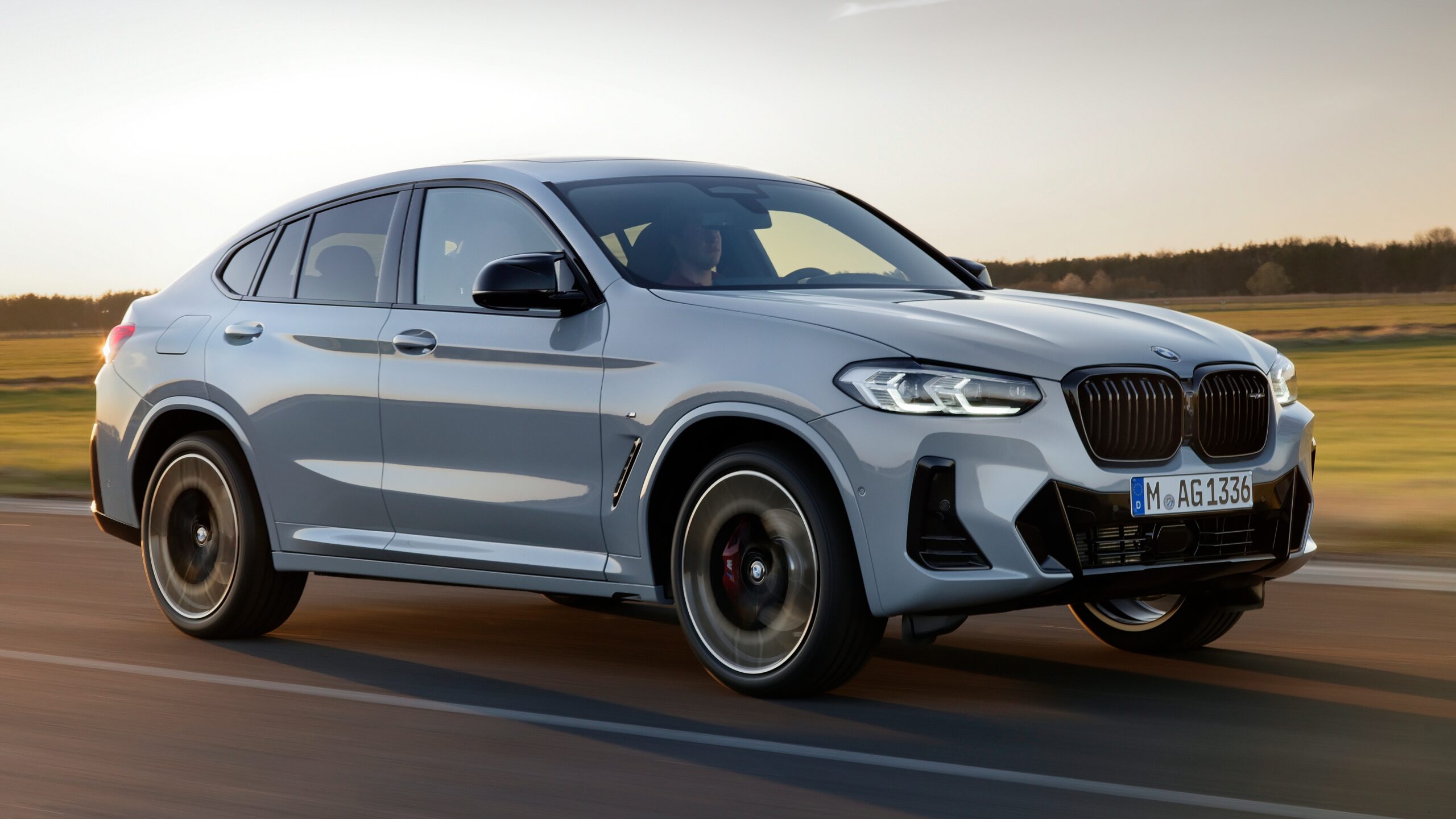 2022 BMW X4 M40i MotorWeek