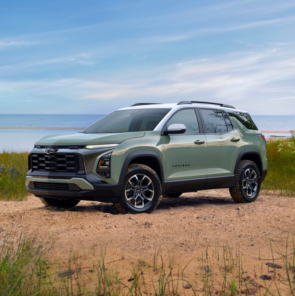 2025 Chevrolet Equinox Shares Only A Name With Its EV Kin