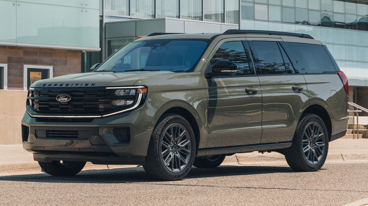 2025 Ford Expedition Review Pricing And Specs