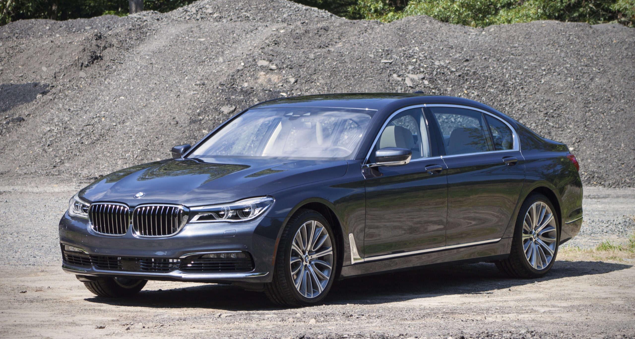 Driven 2016 BMW 750i XDrive Technology Meets Luxury WAMD