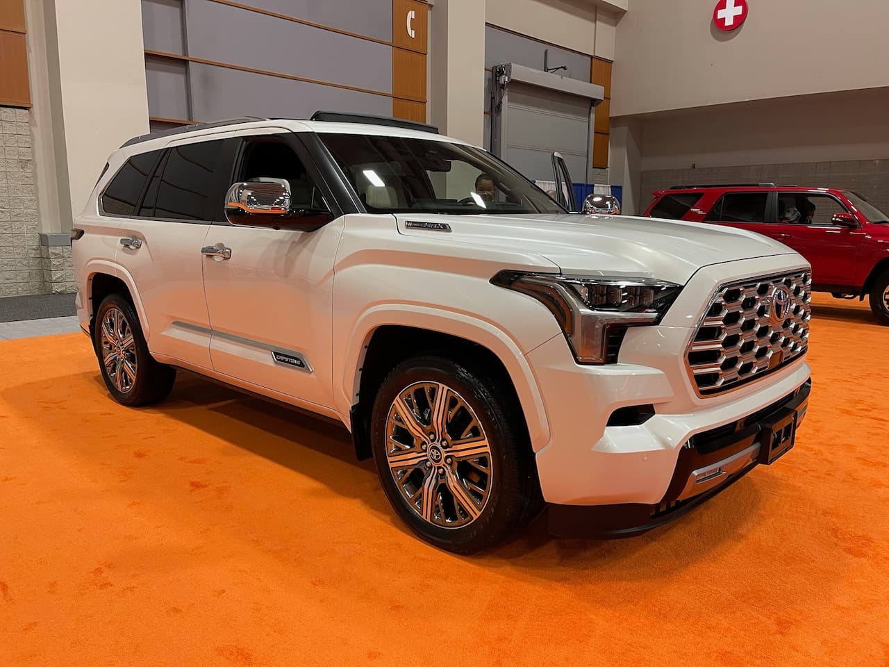 2024 toyota sequoia capstone