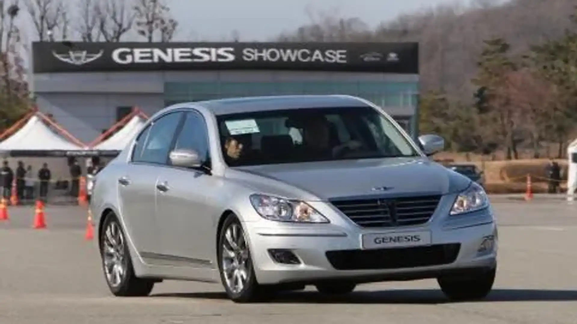 Hyundai Genesis Sedan Video Slide Show