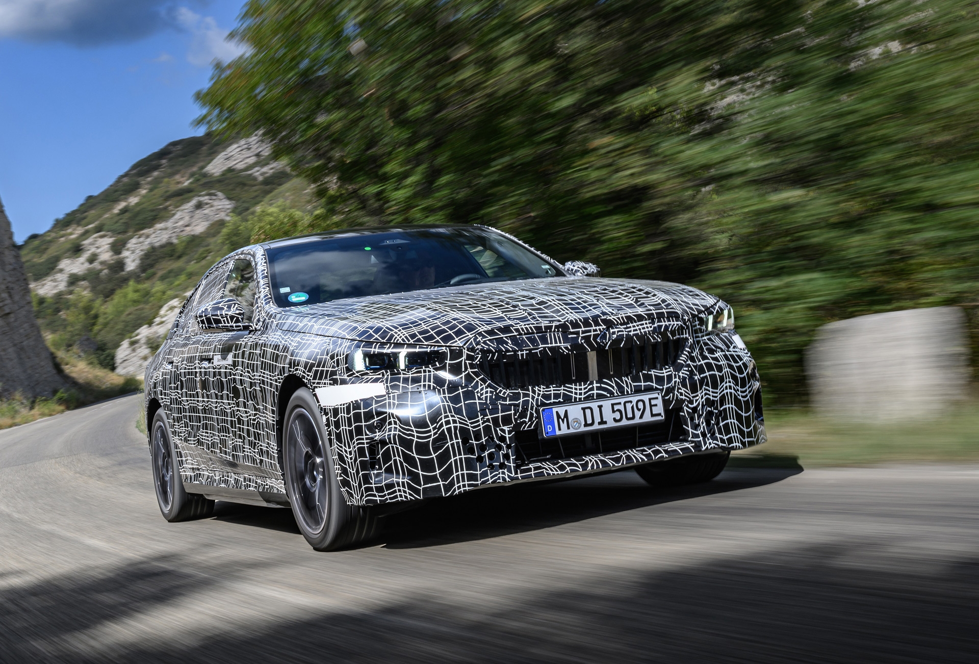 Redesigned BMW 5 Series To Debut In May Start Sales In October