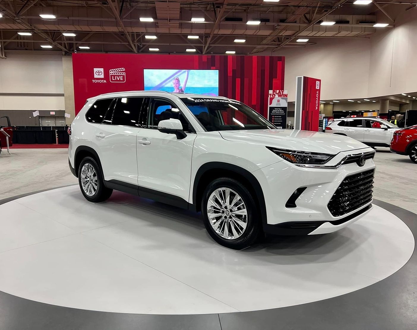 2024 toyota grand highlander platinum