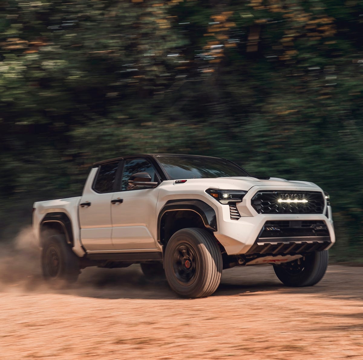 2024 toyota tacoma hybrid