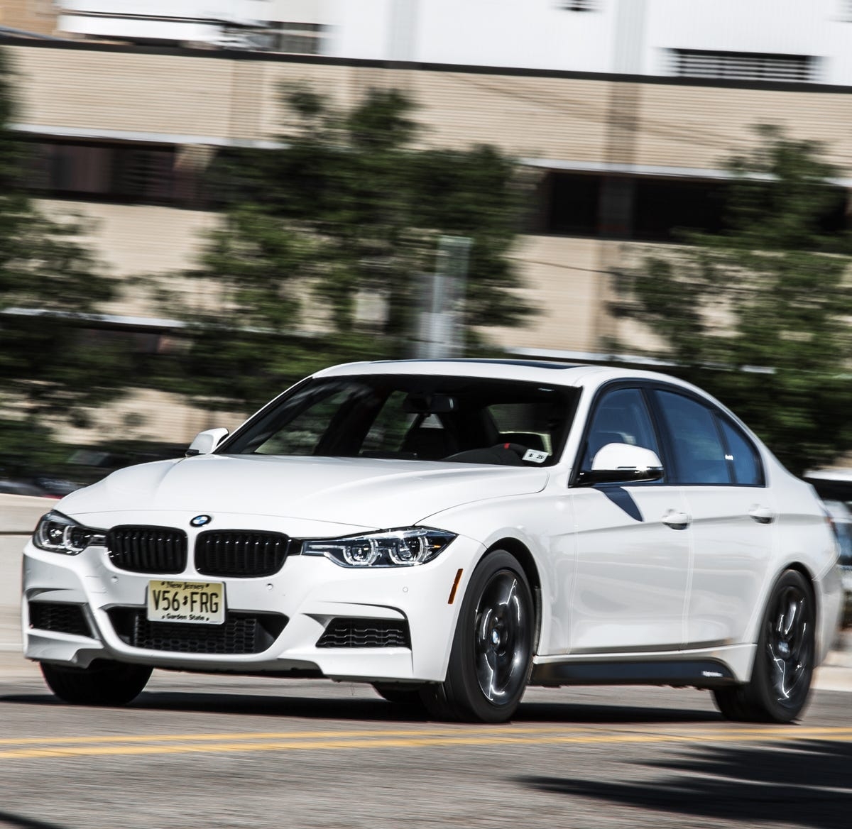 horsepower in bmw 328i