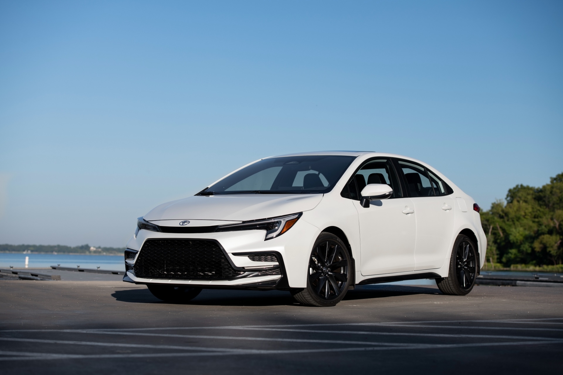 2025 toyota corolla sedan