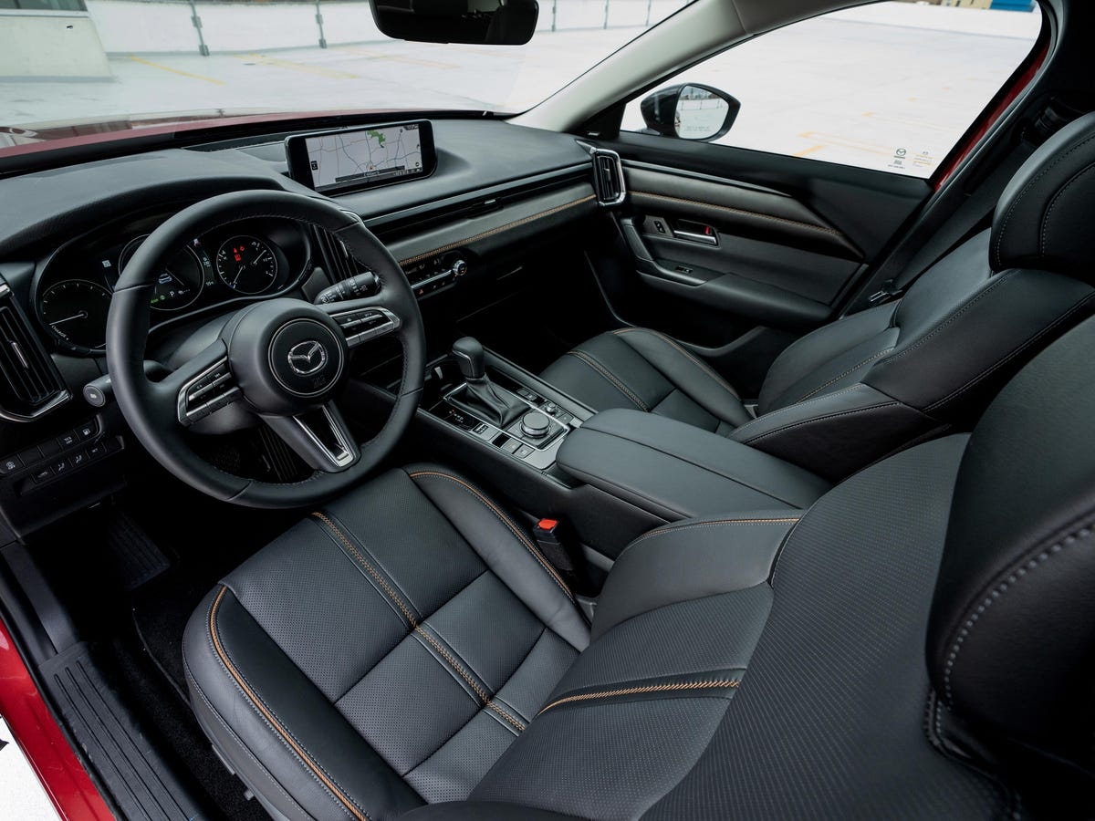 2025 mazda cx 50 interior