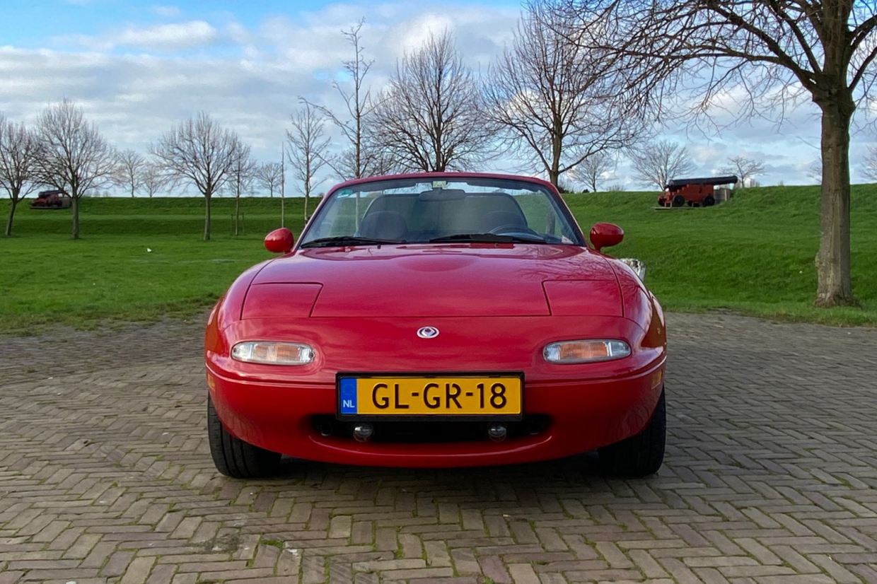Your Classic Mazda MX 5 Classic Sports Car